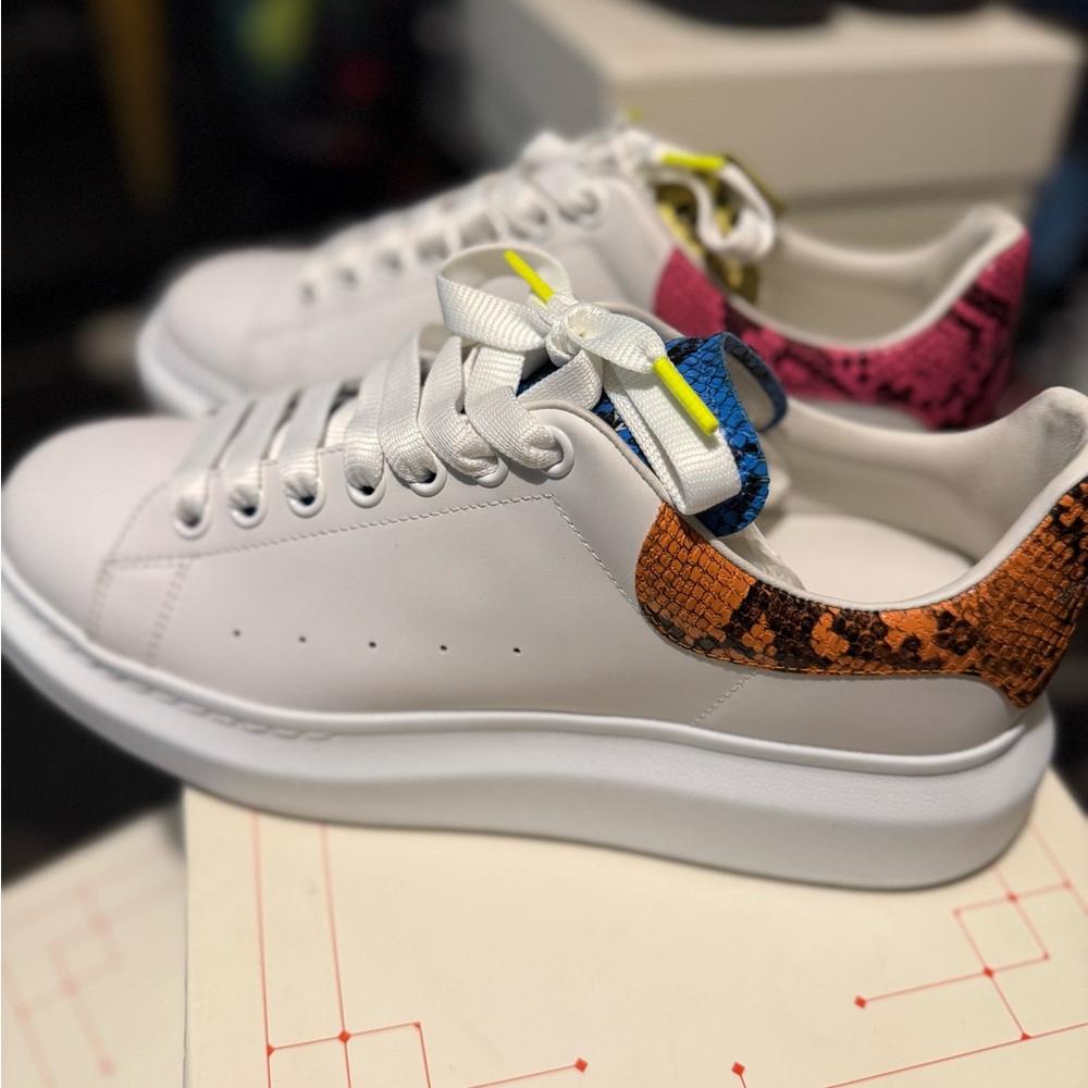 Alexander McQueen White Sneakers with Snakeskin Accents - Picture 3 of 3